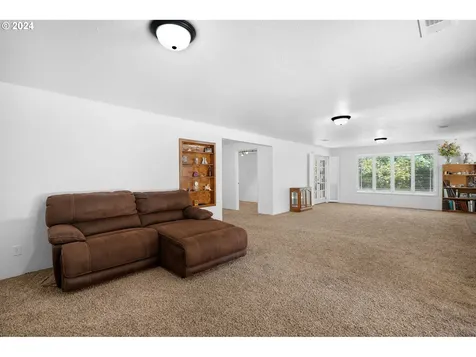 1680 Curtin Road Cottage Grove OR 97424