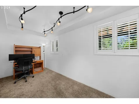 1680 Curtin Road Cottage Grove OR 97424