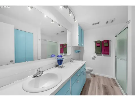 1680 Curtin Road Cottage Grove OR 97424