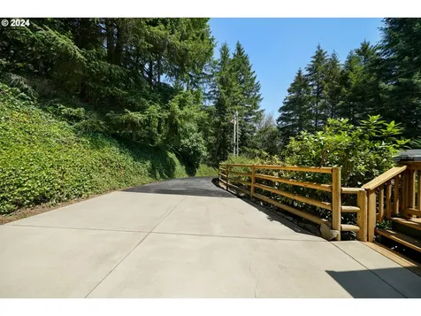 1680 Curtin Road Cottage Grove OR 97424