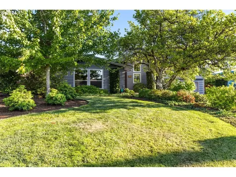 1805 Nw 75th Street Vancouver WA 98665