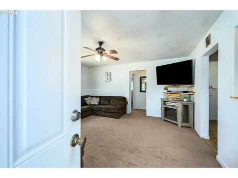 29950 Newsome Drive Grand Ronde OR 97347