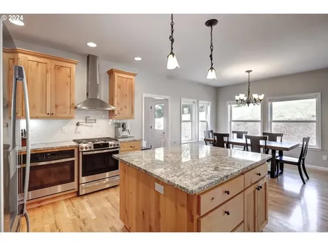 22227 Nw Russell Creek Road Yamhill OR 97148