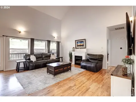22227 Nw Russell Creek Road Yamhill OR 97148