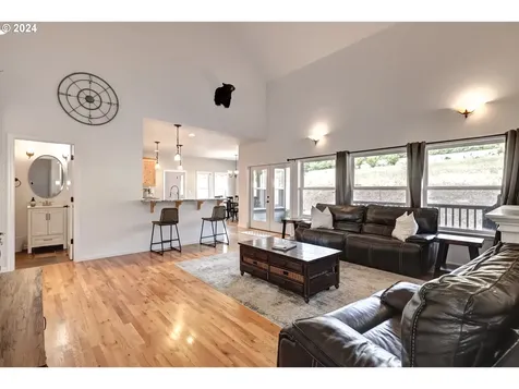 22227 Nw Russell Creek Road Yamhill OR 97148