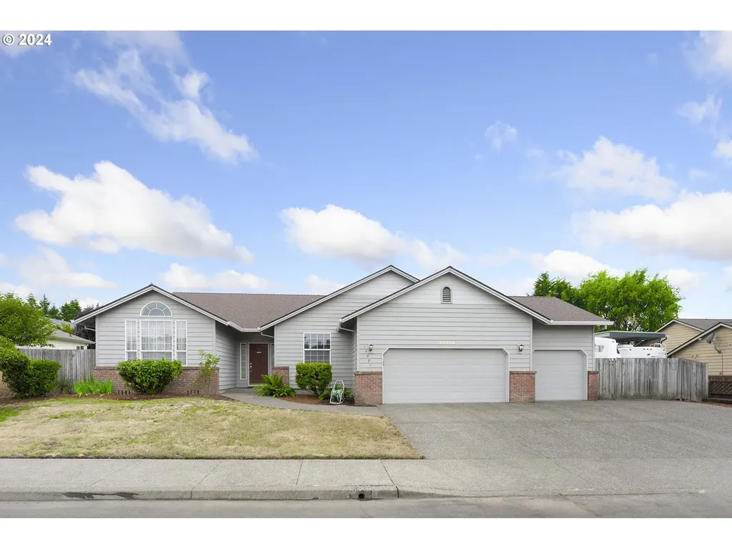 14990 Se Pioneer Drive Clackamas OR 97015