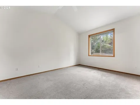14990 Se Pioneer Drive Clackamas OR 97015