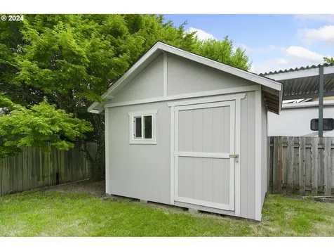 14990 Se Pioneer Drive Clackamas OR 97015