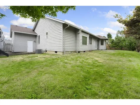 14990 Se Pioneer Drive Clackamas OR 97015