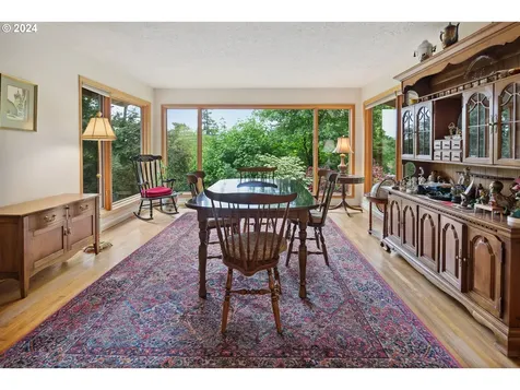2390 South Shore Boulevard Lake Oswego OR 97034