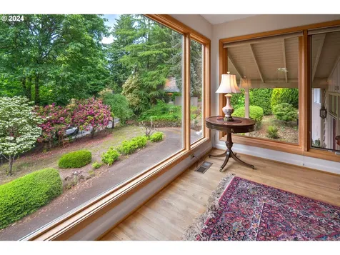 2390 South Shore Boulevard Lake Oswego OR 97034