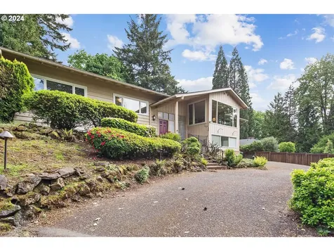 2390 South Shore Boulevard Lake Oswego OR 97034