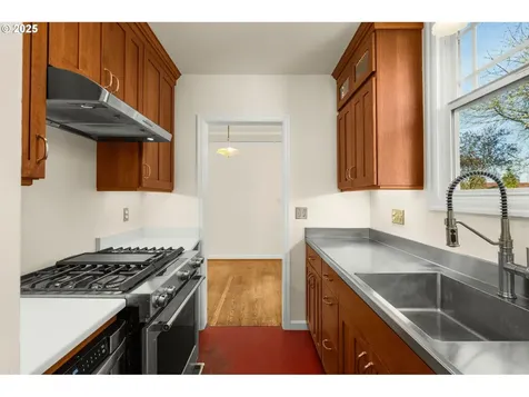 224 SE 50th Avenue Portland OR 97215