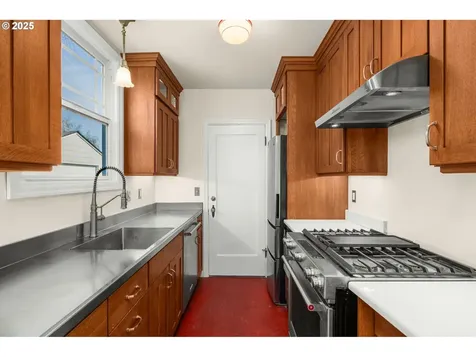 224 SE 50th Avenue Portland OR 97215