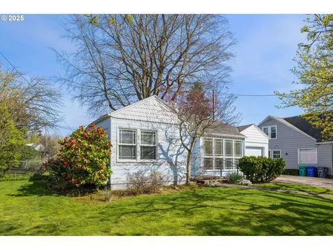 224 SE 50th Avenue Portland OR 97215