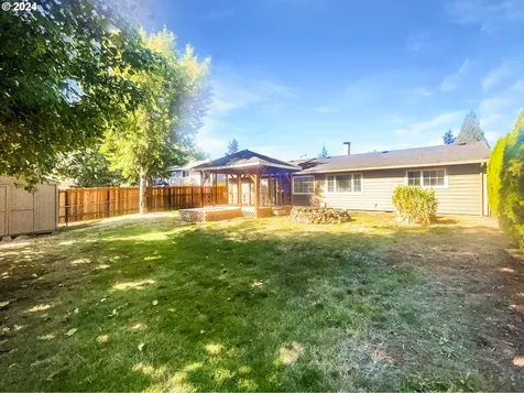 13304 Clairmont Way Oregon City OR 97045