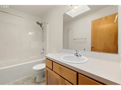 149 Ne 160th Avenue Portland OR 97230