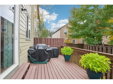 1637 SE Night Heron Way Gresham OR 97080