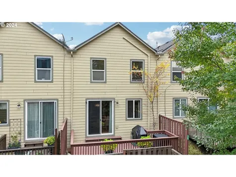 1637 SE Night Heron Way Gresham OR 97080