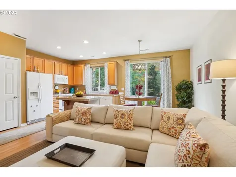 1637 SE Night Heron Way Gresham OR 97080