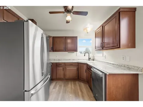 1421 NE Dallas Street Camas WA 98607