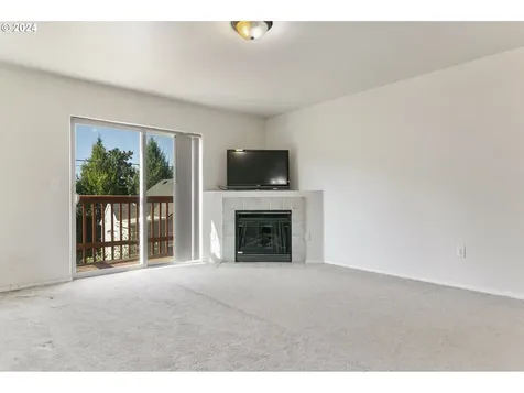 2512 SE 87th Avenue Portland OR 97266