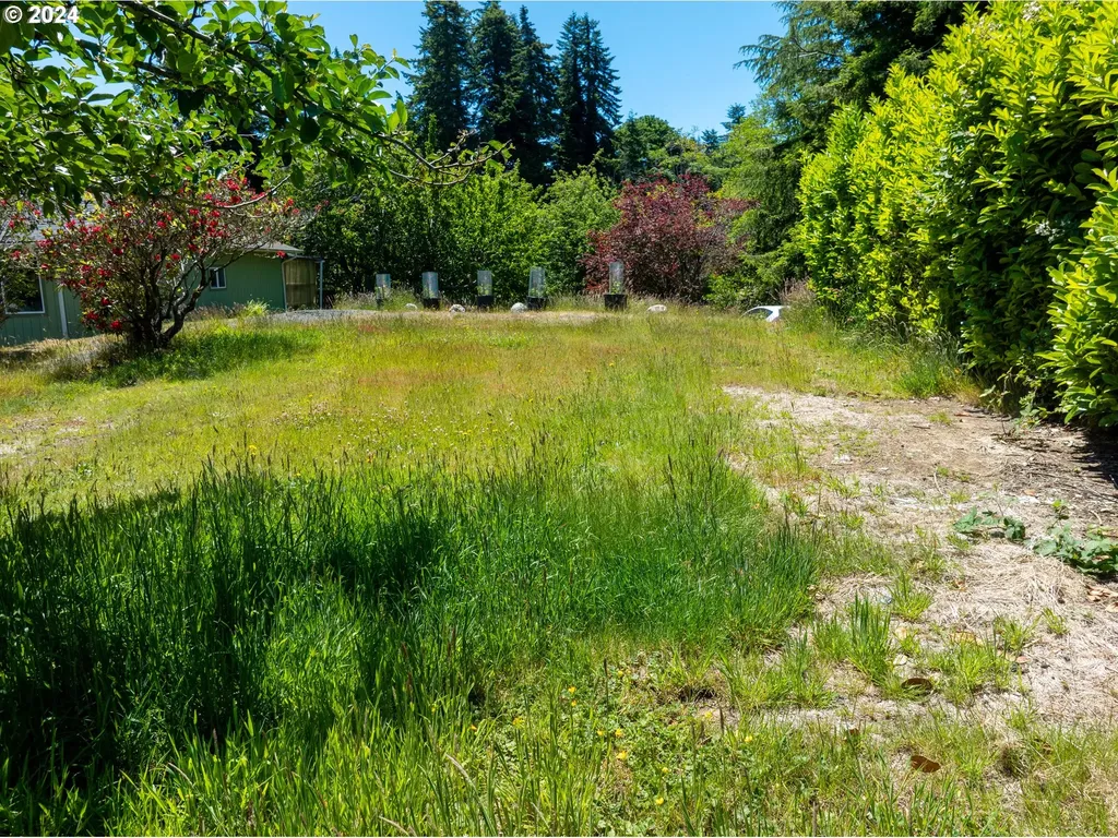 1351 Dakota Street Coos Bay OR 97420
