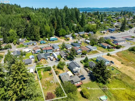 1351 Dakota Street Coos Bay OR 97420