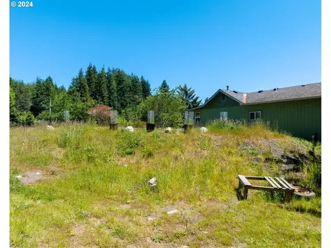 1351 Dakota Street Coos Bay OR 97420