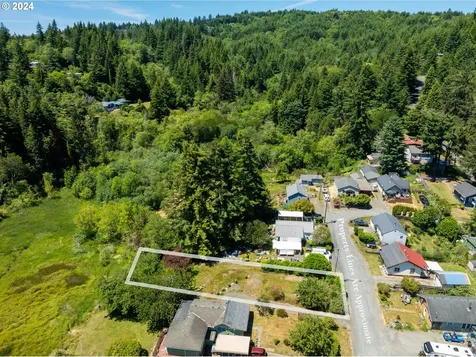 1351 Dakota Street Coos Bay OR 97420