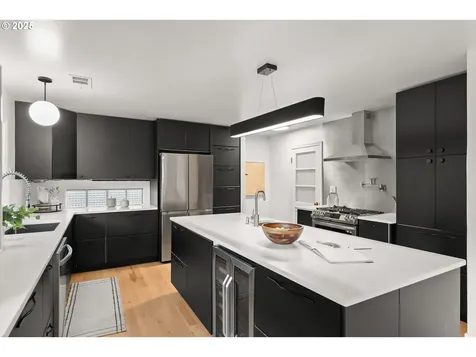 4786 SW Elm Lane Portland OR 97221