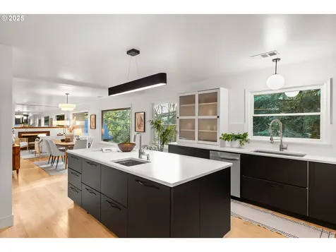 4786 SW Elm Lane Portland OR 97221
