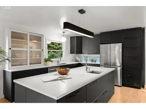 4786 SW Elm Lane Portland OR 97221