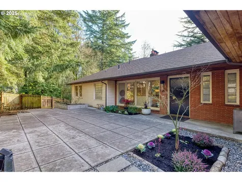 4786 SW Elm Lane Portland OR 97221