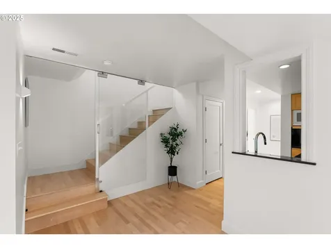 4786 SW Elm Lane Portland OR 97221