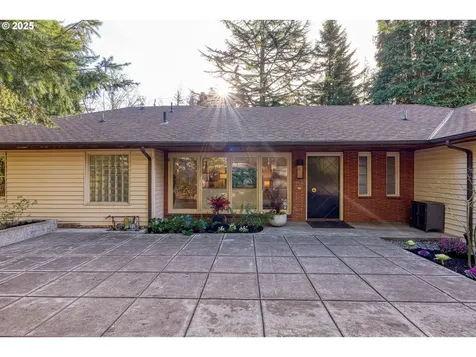 4786 SW Elm Lane Portland OR 97221