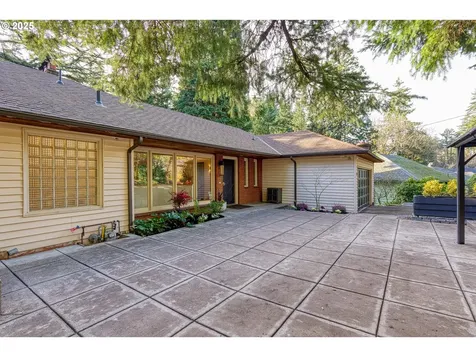 4786 SW Elm Lane Portland OR 97221