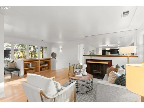 4786 SW Elm Lane Portland OR 97221
