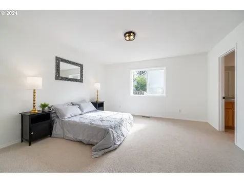 120 W Nicholas Way Newberg OR 97132