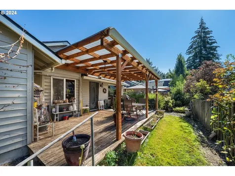 120 W Nicholas Way Newberg OR 97132