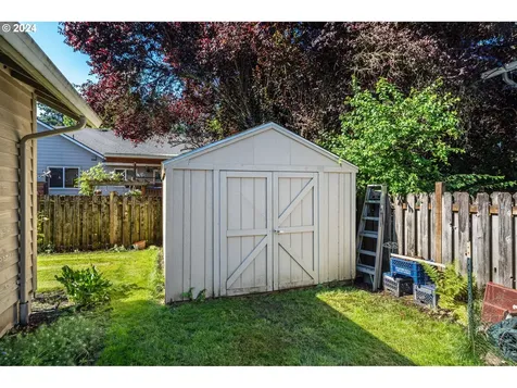 120 W Nicholas Way Newberg OR 97132