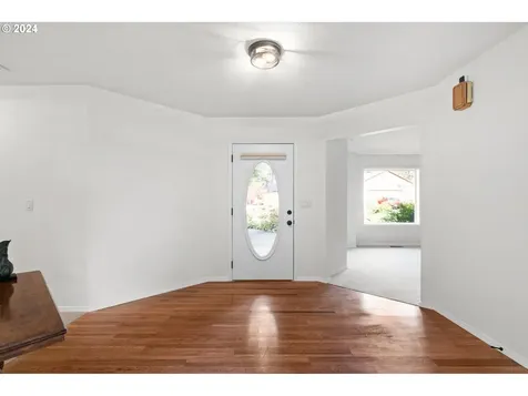 120 W Nicholas Way Newberg OR 97132