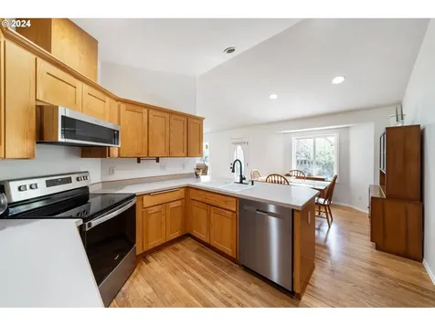 120 W Nicholas Way Newberg OR 97132