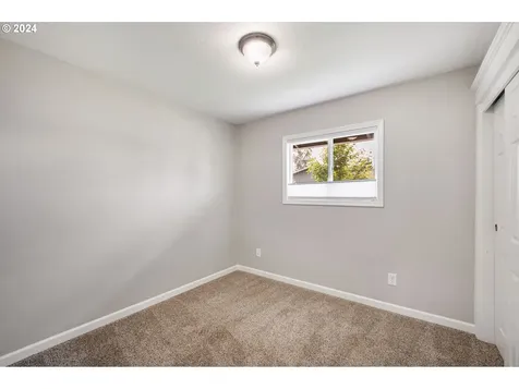 420 Sw Devonwood Avenue Beaverton OR 97006