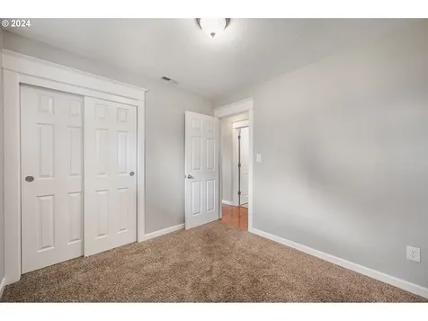 420 Sw Devonwood Avenue Beaverton OR 97006
