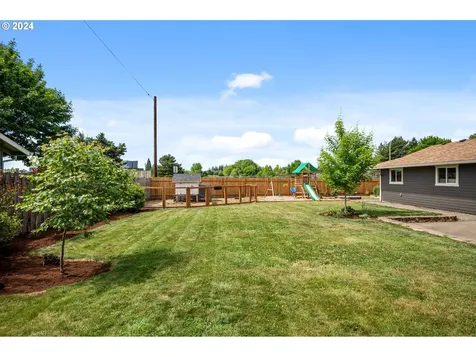 420 Sw Devonwood Avenue Beaverton OR 97006