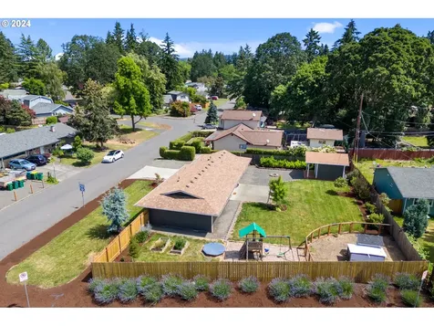 420 Sw Devonwood Avenue Beaverton OR 97006