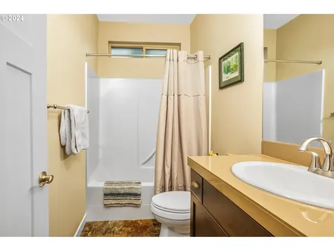 4313 N Ridgefield Woods Drive Ridgefield WA 98642