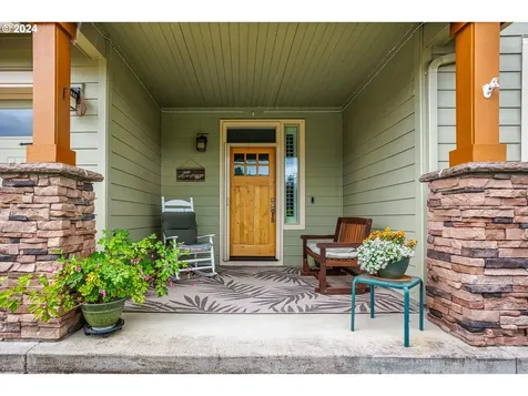 4313 N Ridgefield Woods Drive Ridgefield WA 98642