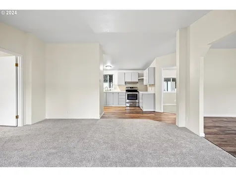 542 S 15th Street Cottage Grove OR 97424